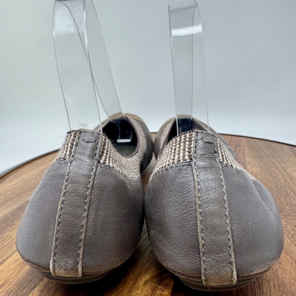 Tory Burch Gabby Scrunch Women's US 8 Brown Leather Slip-On Cap Toe Ballet Flat - Picture 3 of 6